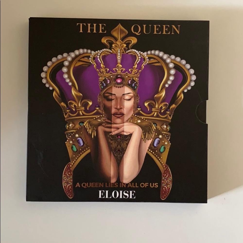 The Queen palette